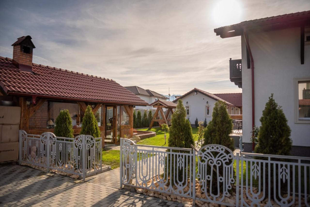 Boutique Vila Cristian  Exterior photo