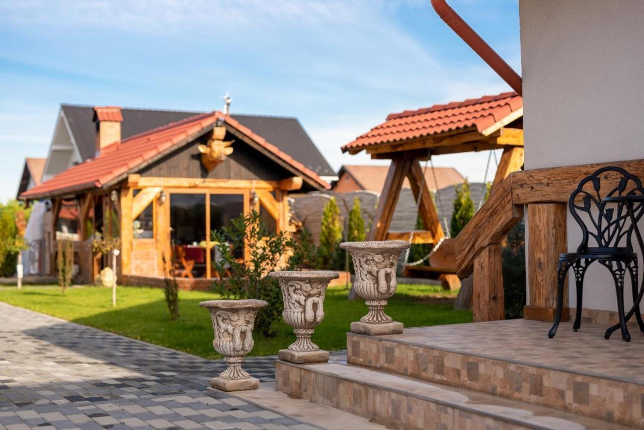 Boutique Vila Cristian  Exterior photo
