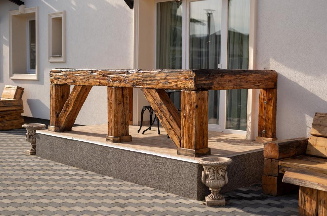 Boutique Vila Cristian  Exterior photo