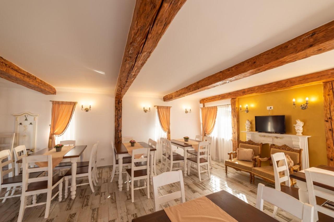 Boutique Vila Cristian  Exterior photo